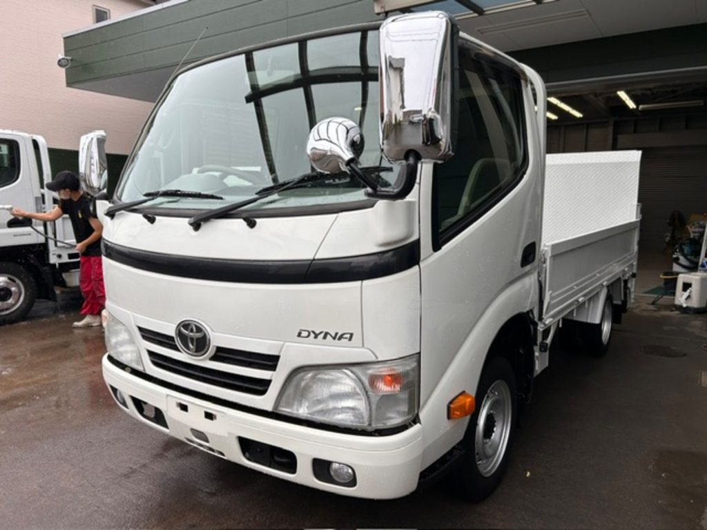 トヨタ ダイナ MT 2013年式 車両写真01