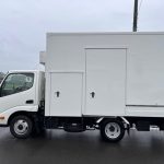 トヨタ ダイナ 1.8t冷凍・冷蔵車 MT 2012年式 車両写真04