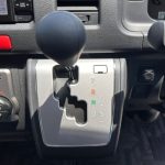トヨタ ハイエースコミューター AT 2015年式 車両写真32